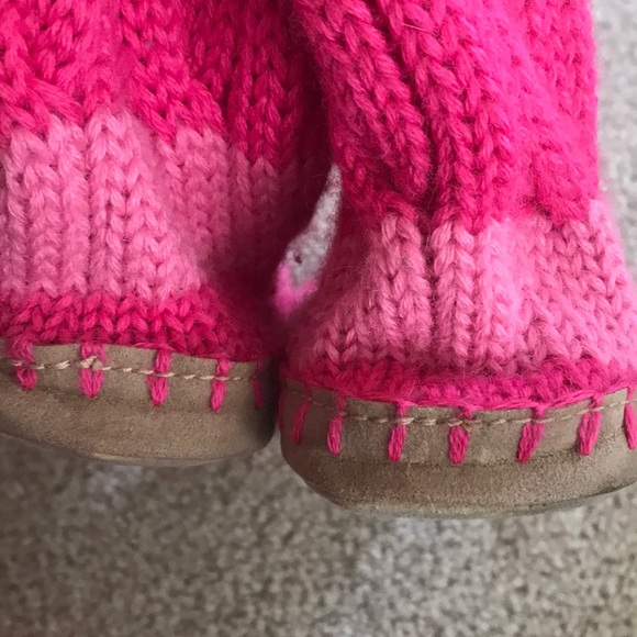 Pink Victoria’s Secret Wool Mukluks. - Picture 6 of 6